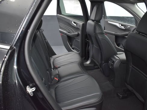 New 2025 Ford Escape SE w/ PHEV Premium Package FWD image 14