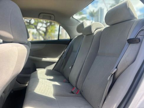 Used 2012 Toyota Corolla LE image 11