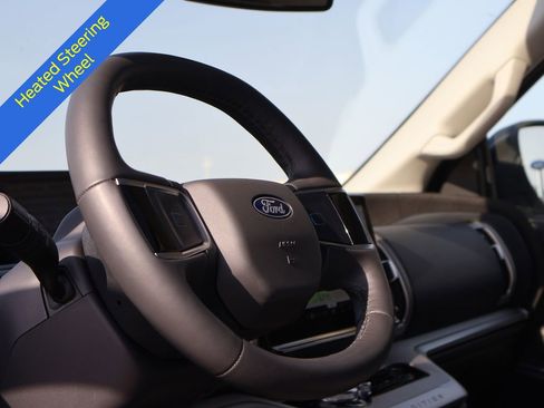 Certified 2025 Ford Expedition Active AWD/4WD image 26