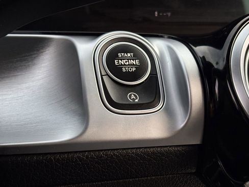 Used 2022 Mercedes-Benz GLB 35 AMG 4MATIC image 18