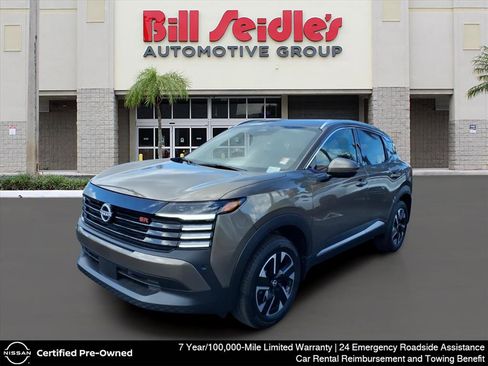 Certified 2025 Nissan Kicks SR image 1