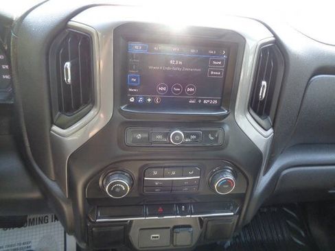 Used 2019 Chevrolet Silverado 1500 W/T w/ Trailering Package AWD/4WD image 15