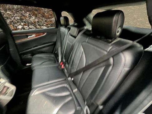 Used 2018 Lincoln MKX Reserve w/ Driver Assistance Package image 24