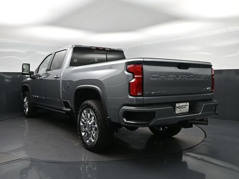 New 2026 Chevrolet Silverado 2500 High Country w/ High Country Premium Package AWD/4WD image 5