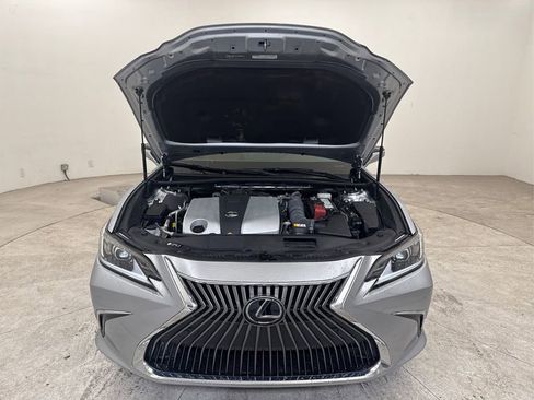 Used 2024 Lexus ES 350 w/ Premium Package FWD image 12