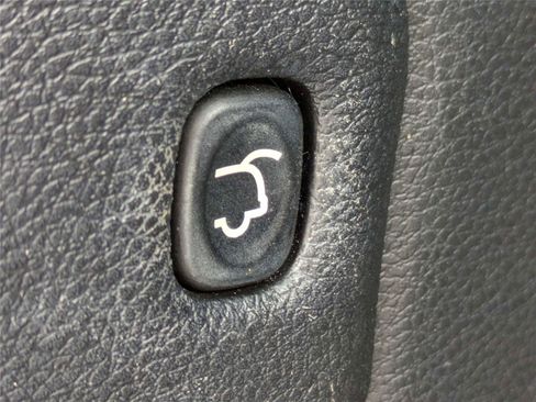 Used 2019 Jeep Grand Cherokee Limited w/ Luxury Group II image 16