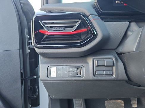 Used 2025 Chevrolet Silverado EV RST image 23