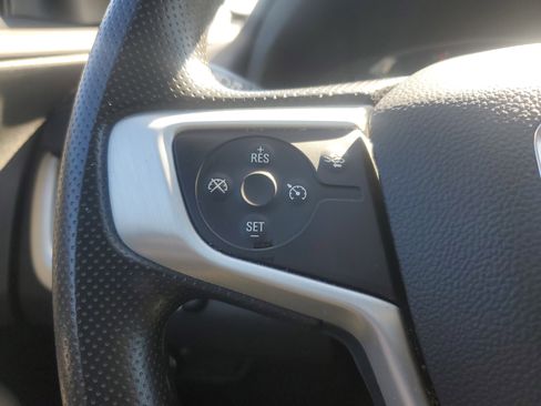 Used 2023 GMC Terrain SLE w/ Driver Convenience Package image 19