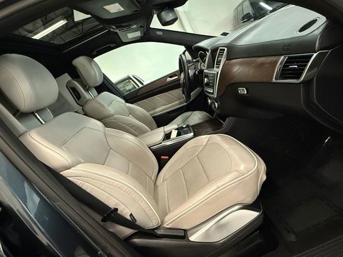 Used 2013 Mercedes-Benz GL 450 GL 450 4MATIC Sport Utility 4D w/ Premium 2 Pkg image 28