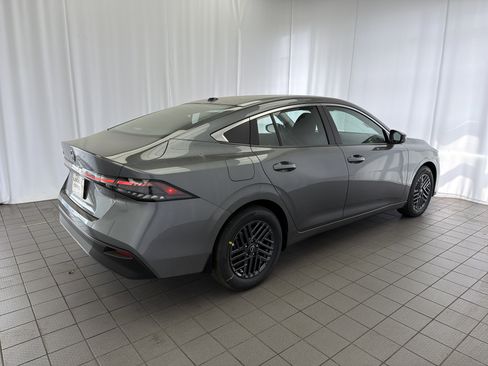 New 2026 Nissan Sentra SV FWD image 4