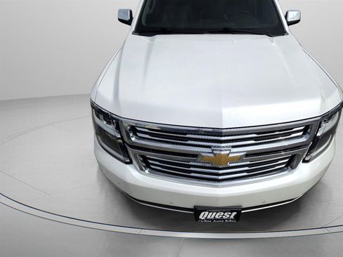 Used 2019 Chevrolet Suburban Premier image 17