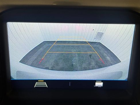 Used 2021 Chevrolet Silverado 1500 LT image 36