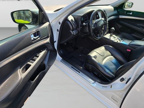 Used 2015 INFINITI Q40 w/ Moonroof Package RWD image 20