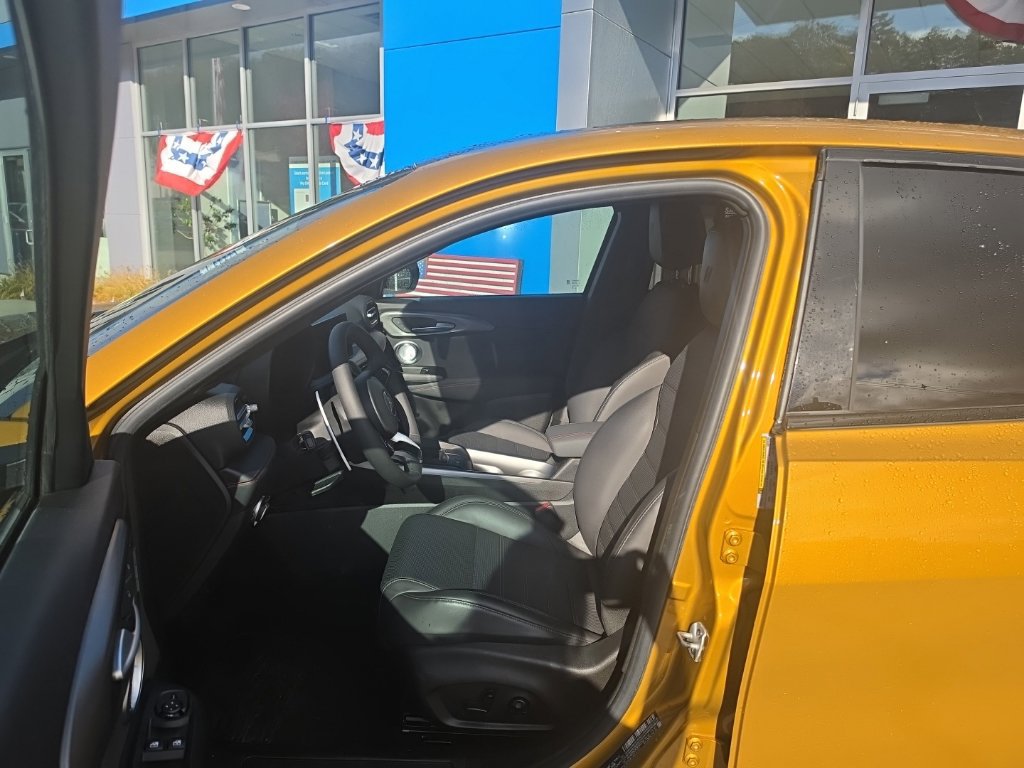 Used 2024 Dodge Hornet R/T Plus w/ R/T Blacktop Package AWD/4WD image 12