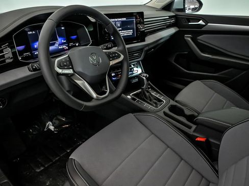 New 2026 Volkswagen Jetta SE image 6