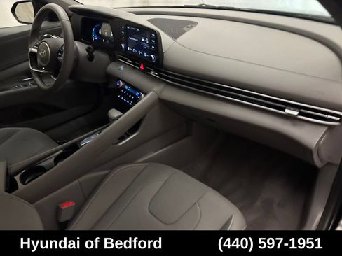 Used 2026 Hyundai Elantra SEL Sport Premium w/ Cargo Package FWD image 25