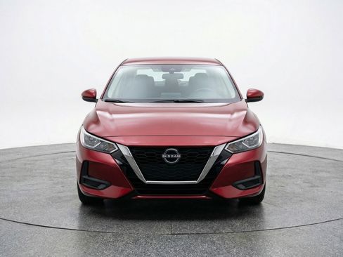 Used 2025 Nissan Sentra SV image 2