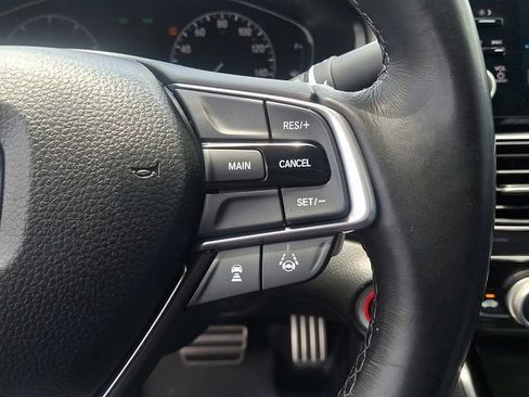 Used 2019 Honda Accord Sport image 18