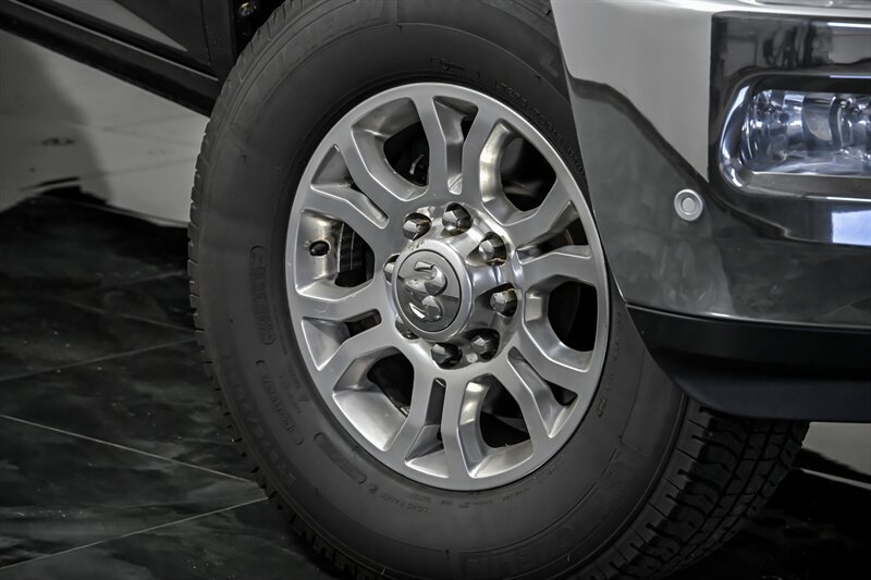 Used 2018 RAM 2500 Big Horn w/ Harvest Edition AWD/4WD image 3