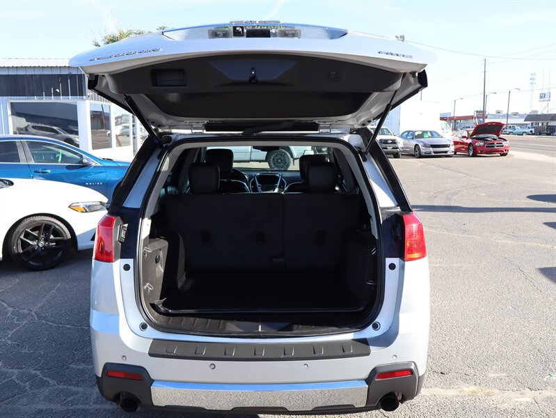 Used 2015 GMC Terrain SLT AWD/4WD image 14