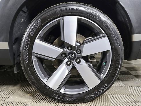 Certified 2025 Hyundai Santa Fe Limited image 25