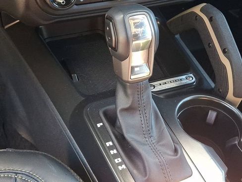 Used 2025 Ford Bronco Badlands AWD/4WD image 12