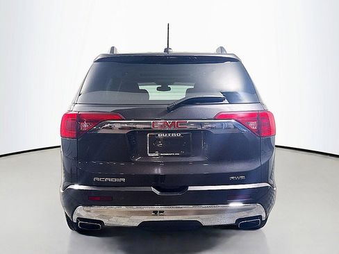 Used 2017 GMC Acadia Denali image 6