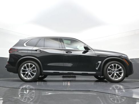 Used 2026 BMW X5 xDrive40i AWD/4WD image 29