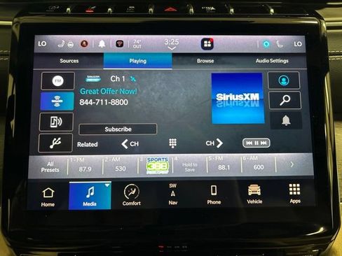 Used 2023 Jeep Grand Cherokee L Limited AWD/4WD image 31