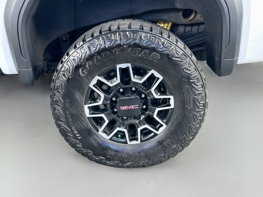 Used 2024 GMC Sierra 2500 AT4X AWD/4WD image 34