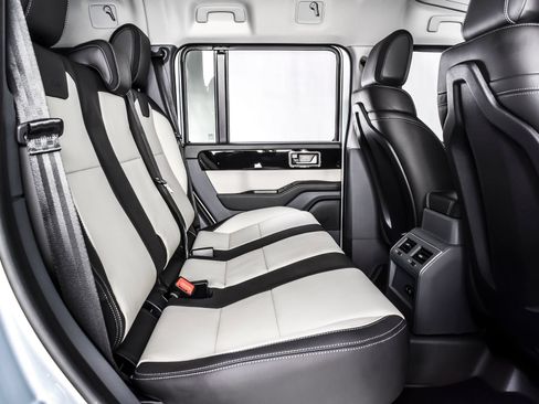 Used 2025 INEOS Grenadier AWD/4WD image 21