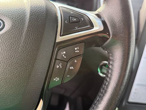 Used 2024 Ford Edge SEL AWD/4WD image 16