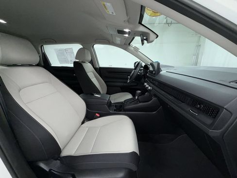 Used 2023 Honda CR-V LX image 14
