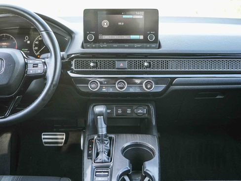 Used 2025 Honda Civic Sport image 16