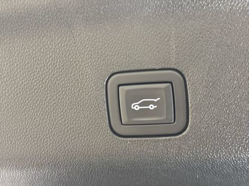 Certified 2024 Chevrolet Tahoe High Country AWD/4WD image 30