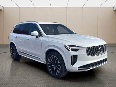 Used 2025 Volvo XC90 T8 Ultra image 7