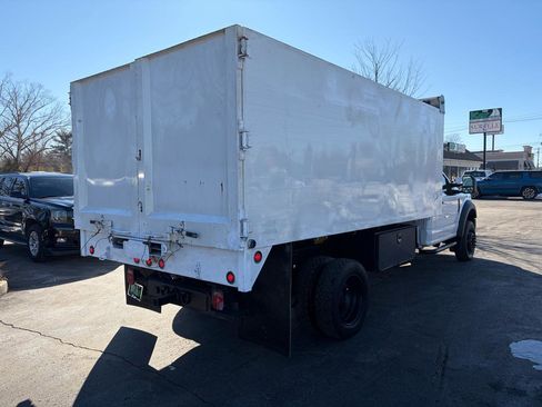 Used 2017 Ford F550 2WD Regular Cab Super Duty image 8