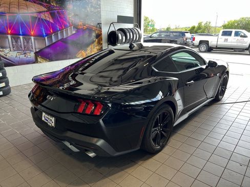 Used 2024 Ford Mustang GT image 9