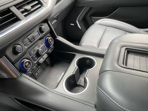 Used 2024 Chevrolet Tahoe LT w/ Luxury Package AWD/4WD image 29