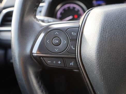 Used 2024 Toyota Camry SE image 34