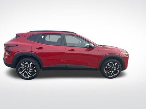 Used 2026 Chevrolet Trax RS image 6