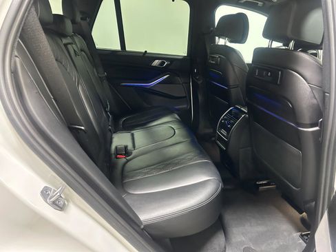 Used 2023 BMW X5 M50i w/ Executive Package image 17