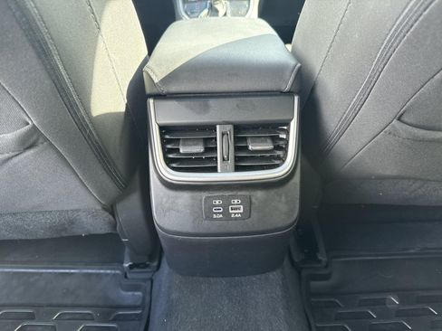 Used 2023 Subaru Outback Premium AWD/4WD image 24