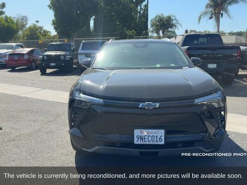 Used 2024 Chevrolet Blazer EV LT AWD/4WD image 2