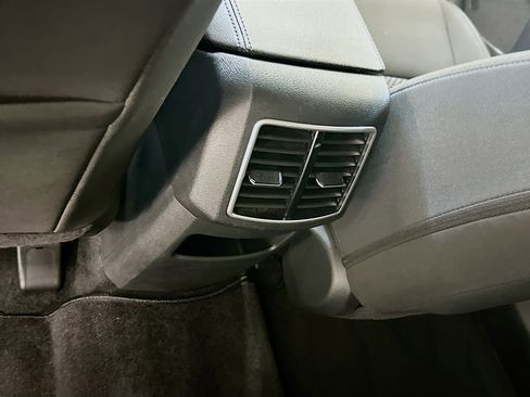 Used 2025 Kia Sportage LX image 27