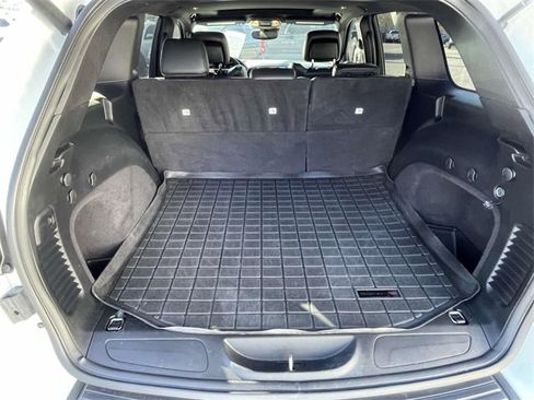 Used 2020 Jeep Grand Cherokee Altitude image 10