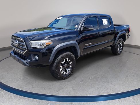 Used 2017 Toyota Tacoma TRD Off-Road w/ Tow Package (A/T) AWD/4WD image 1