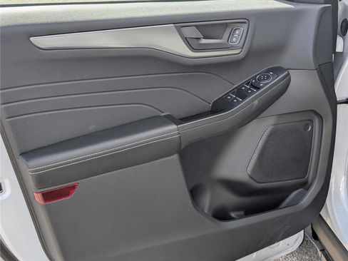 Used 2025 Ford Escape Active w/ Cold Weather Package image 13