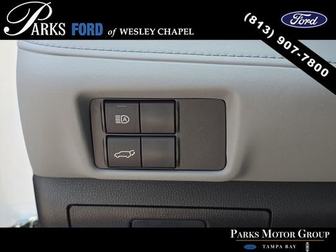 Used 2022 Toyota Highlander XLE FWD image 30