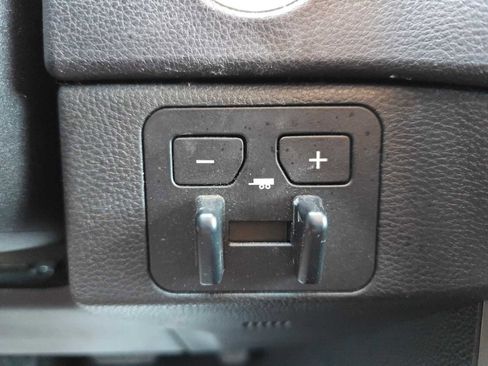 Used 2022 Toyota Tundra SR5 image 31